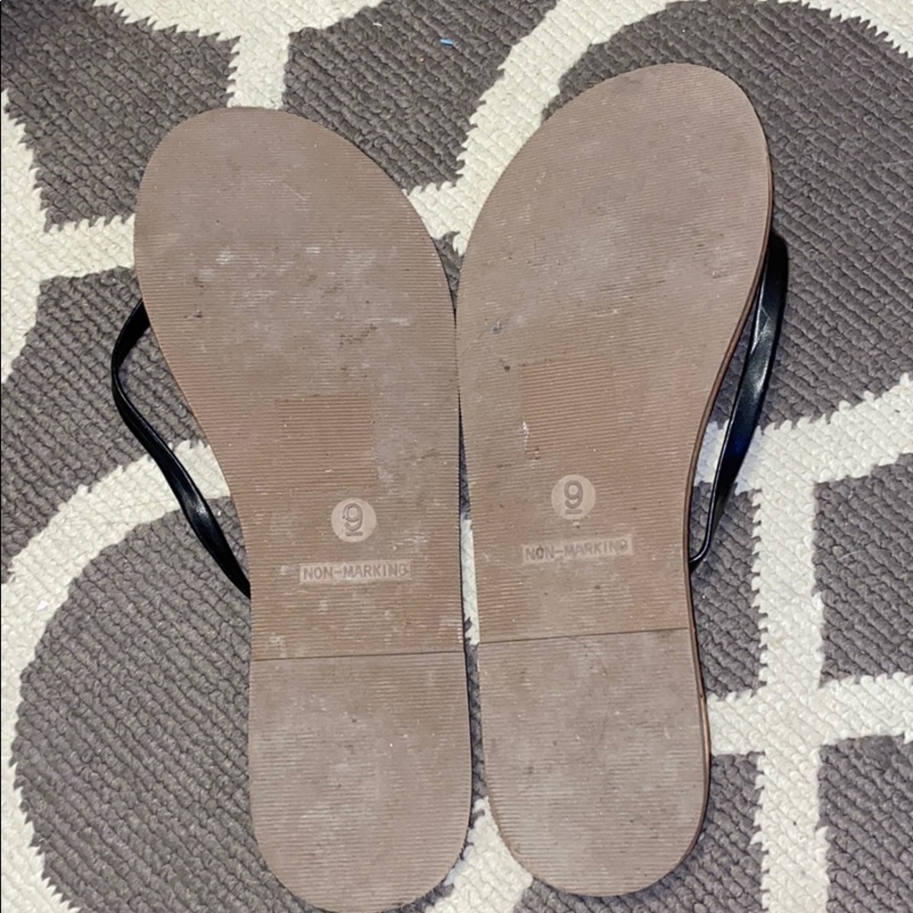Sandals - Picture 3 of 3